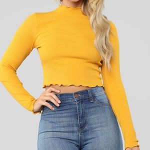 Edgy marrow hem top in mustard